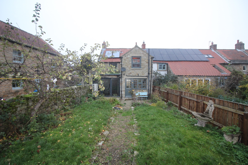 Photo of The Green, Newsham, Richmond